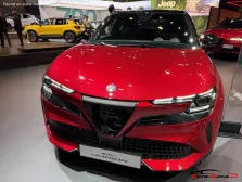 2024 Alfa Romeo Alfa Romeo Junior Veloce 54 kWh (282 bg) Electric 1