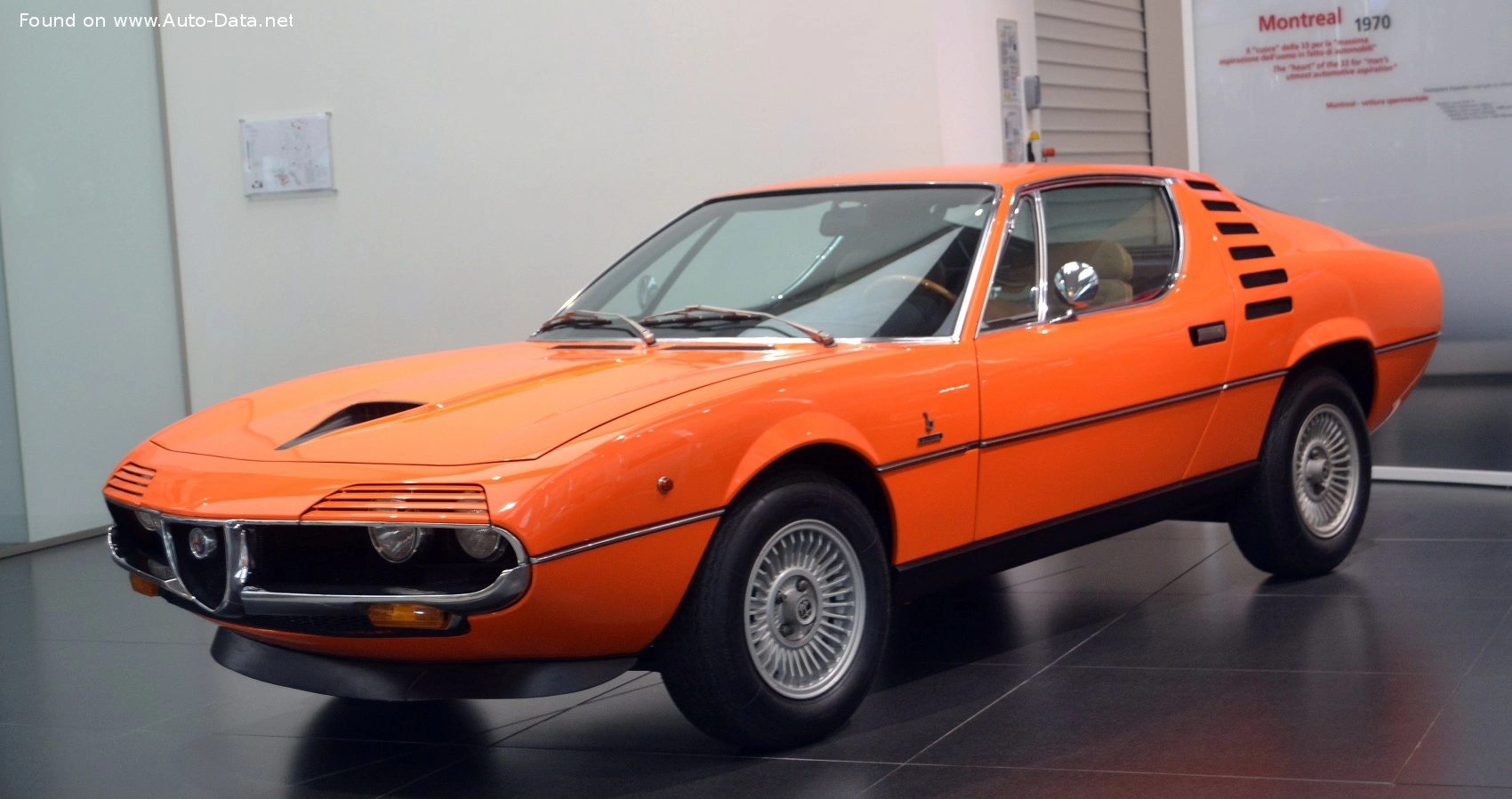 Alfa Romeo Montreal