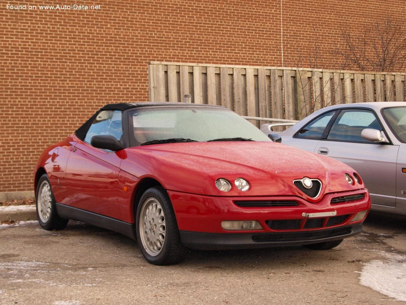 1995 Alfa Romeo Alfa Romeo Spider 2.0 V6 TB (200 bg)