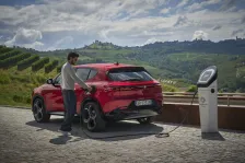 2025 Alfa Romeo Alfa Romeo Tonale 1.3 (269 bg) Plug-in Hybrid Q4 Automatic 8