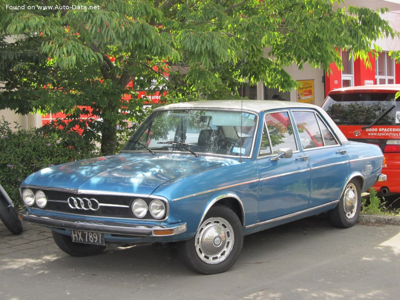 Audi 100 100 (C1)