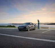 2024 Audi Q6 e-tron 100 kWh (388 bg) quattro 6