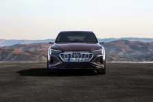 2022 Audi Q8 e-tron 55 114 kWh (408 bg) quattro 2