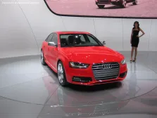 Audi 3.0 TFSI V6 (333 bg) quattro S tronic (2011)