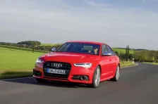 Audi 4.0 TFSI V8 (450 bg) quattro S tronic (2014)