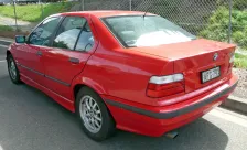 1990 BMW 3 Serisi 318i (115 bg) 2