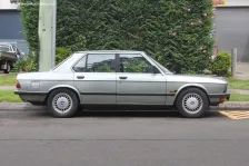 1981 BMW 5 Serisi 525i (150 bg) Automatic 5
