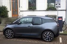 2013 BMW i3 22 kWh (170 bg) Range Extender 7