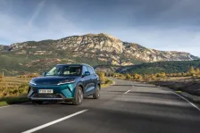 BYD DM-i 1.5L 7.8 kWh (166 bg) Plug-in Hybrid E-CVT (2025)