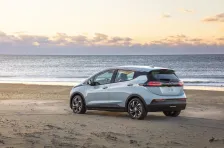 2021 Chevrolet Bolt EV 65 kWh (200 bg) 3