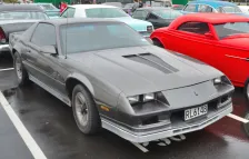 1982 Chevrolet Camaro 2.5 EFI (90 bg) 2