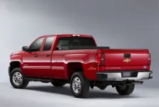 2015 Chevrolet Silverado 2500 HD 6.6 Duramax TD V8 (445 bg) Automatic 3
