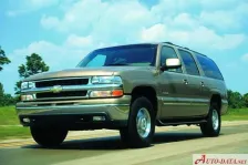 2000 Chevrolet Suburban 5.3 i V8 1500 (288 bg) 6