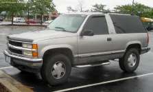 1995 Chevrolet Tahoe 5.7 i V8 4WD (3 dr) (254 bg) 4