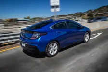 2016 Chevrolet Volt 1.5 (150 bg) Plug-in Hybrid 2