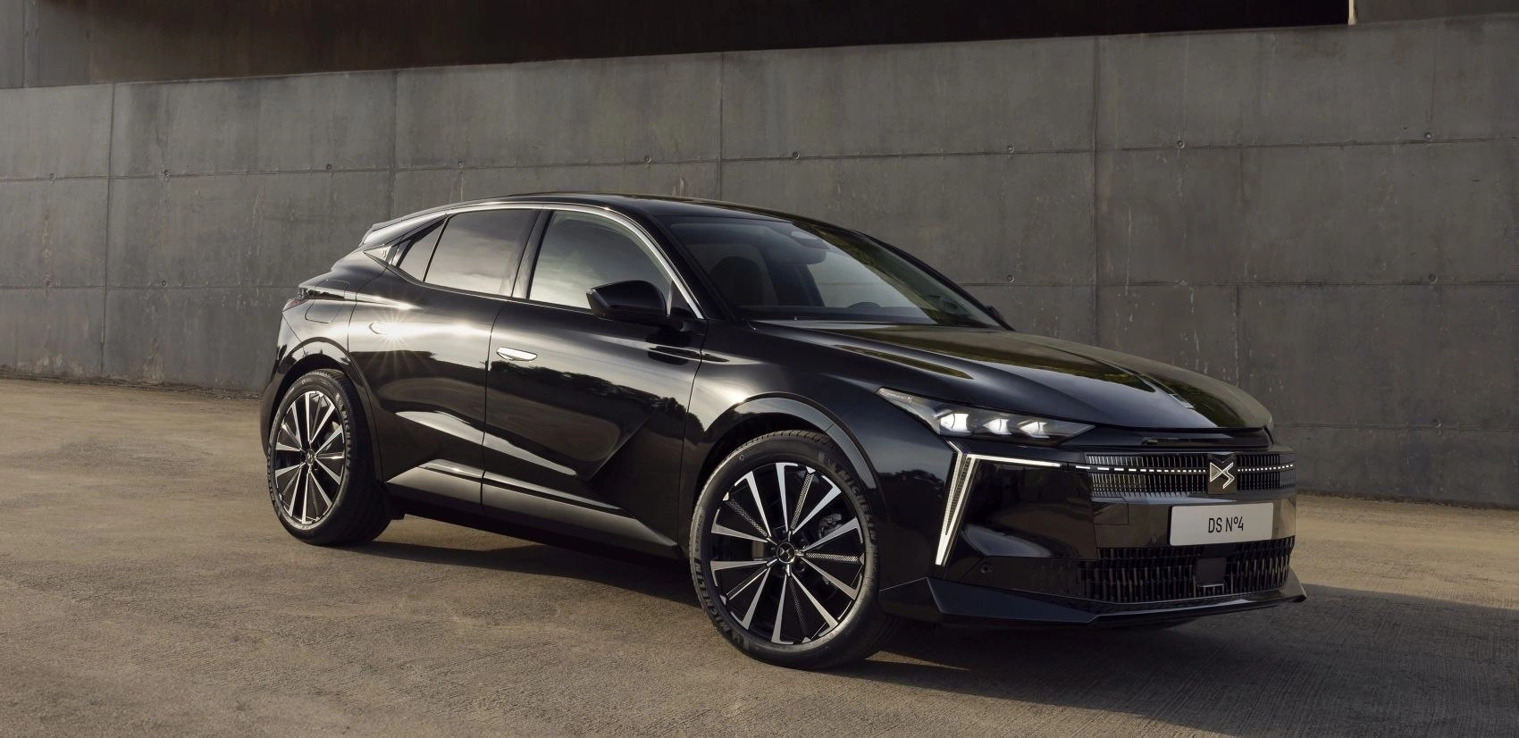 DS N°4 N°4 II (facelift 2025)