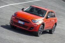 Fiat 1.2 T3 (100 bg) Hybrid DCT (2023)