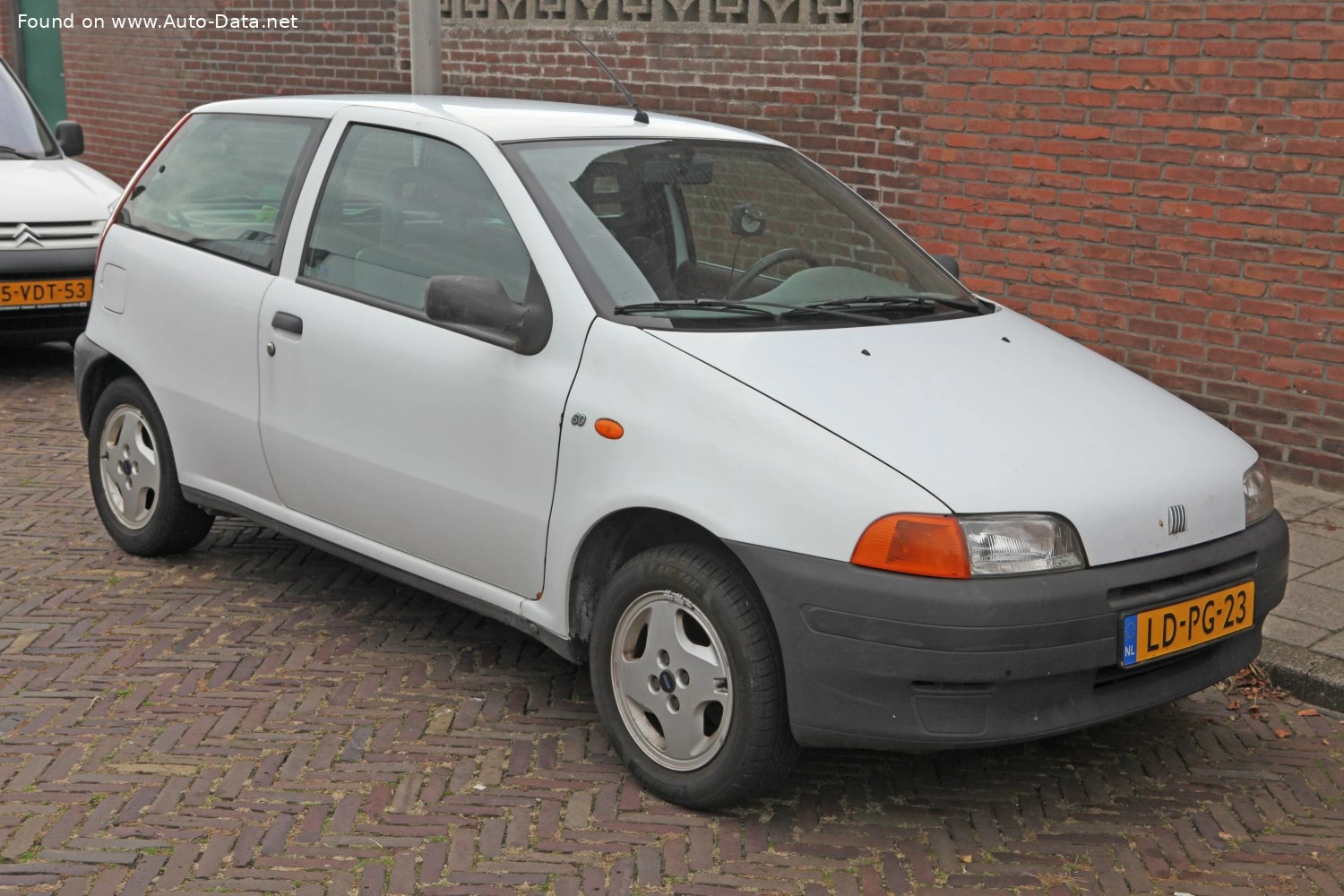 1993 Fiat Punto 60 1.2 (58 bg)