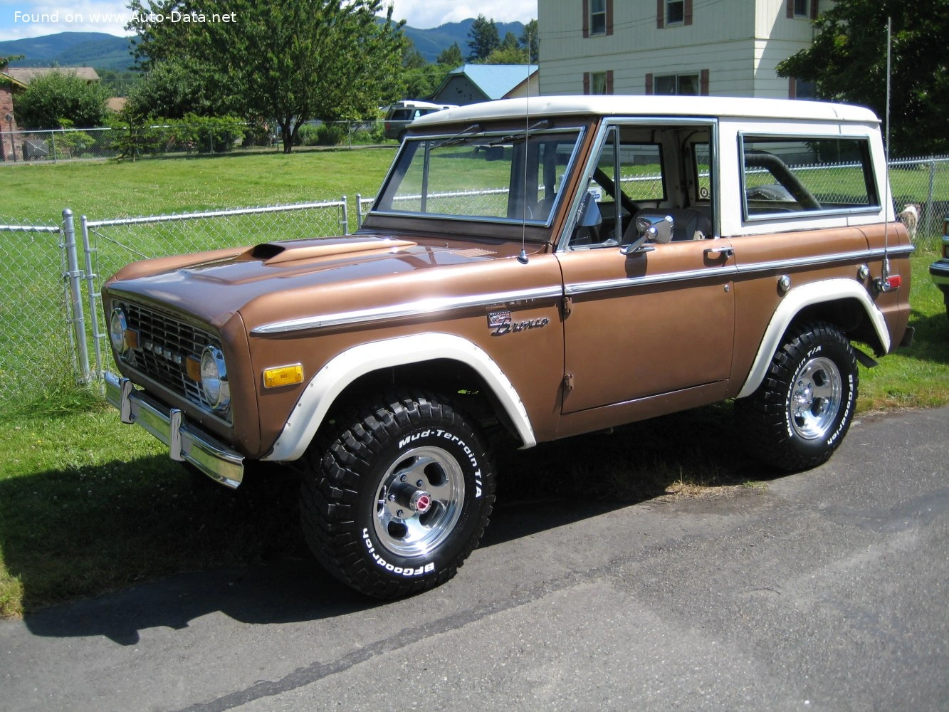 1966 Ford Bronco 4.7 V8 (152 bg) AWD