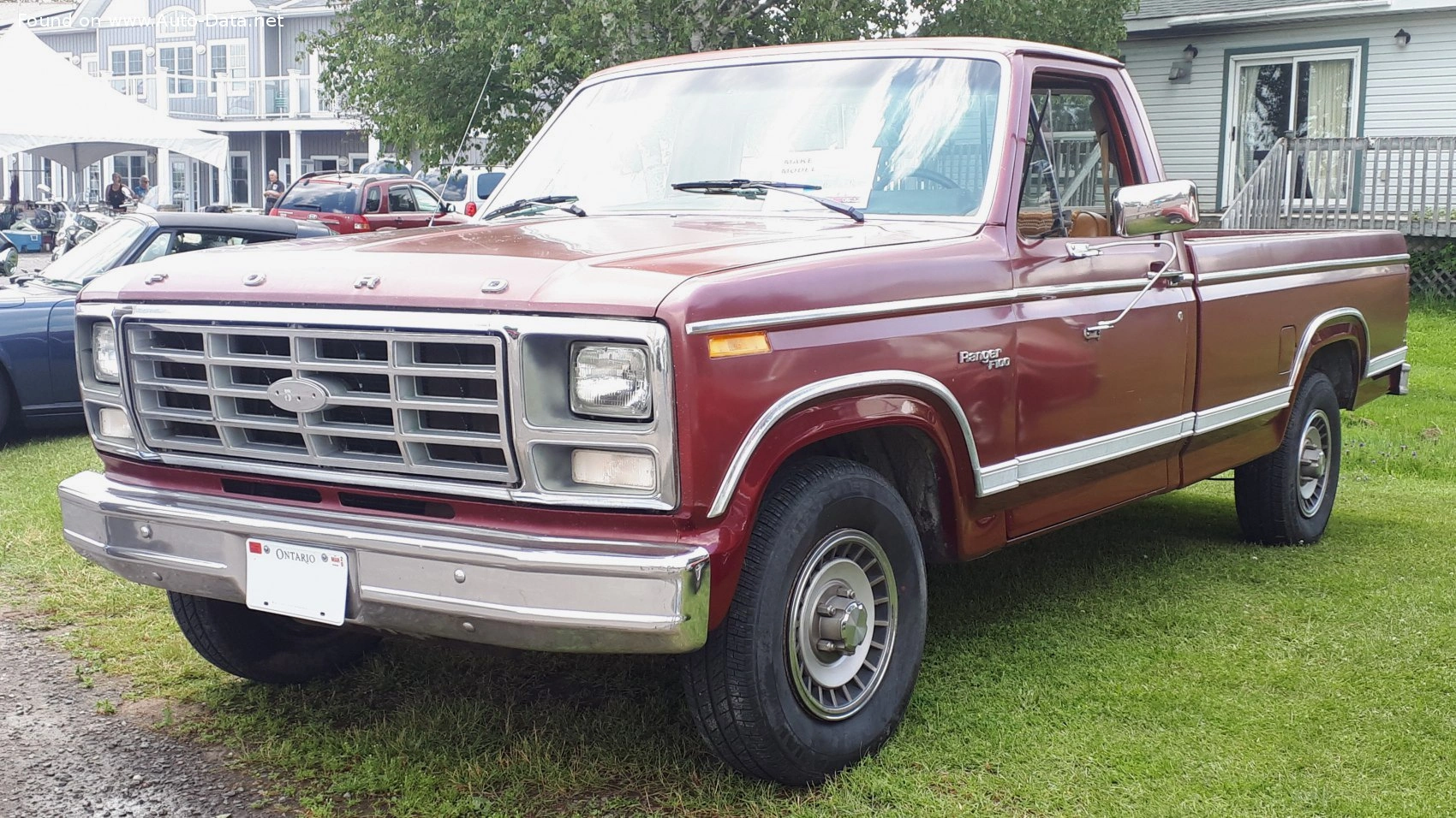 1979 Ford F-Series F-100/F-150 4.9 Six (120 bg)