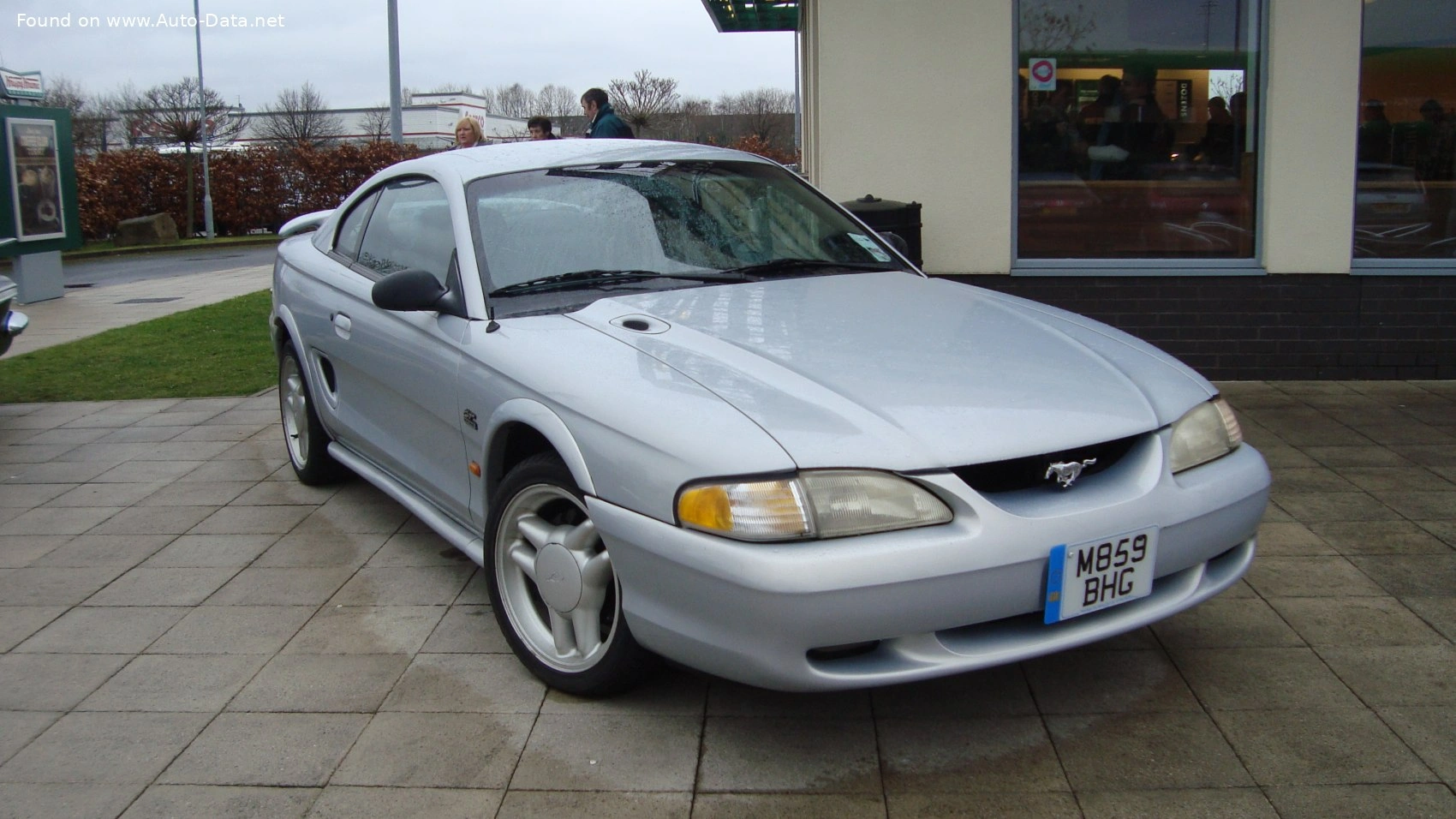 1993 Ford Mustang 3.8 V6 (152 bg)