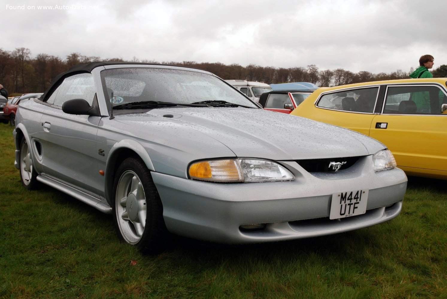 1993 Ford Mustang 3.8 V6 GT (152 bg)