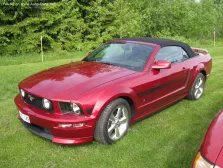 2005 Ford Mustang 4.6 i V8 24V (304 bg) 1
