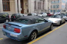 2005 Ford Mustang 4.6 i V8 24V (304 bg) 4