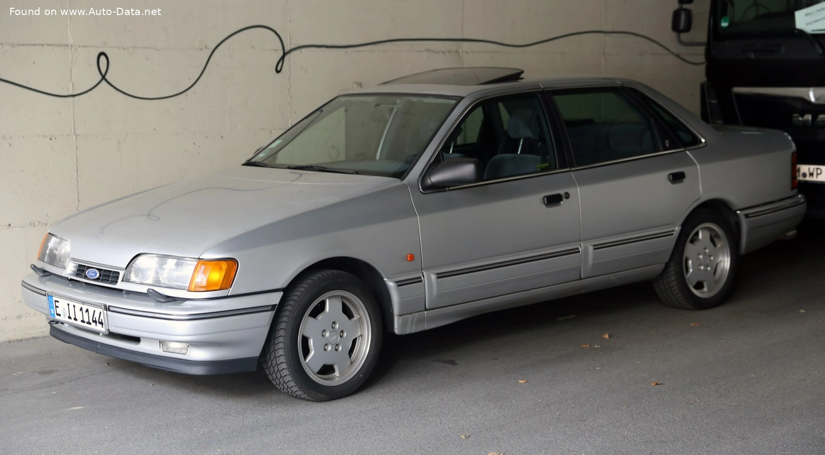 1985 Ford Scorpio 2.0i (101 bg)