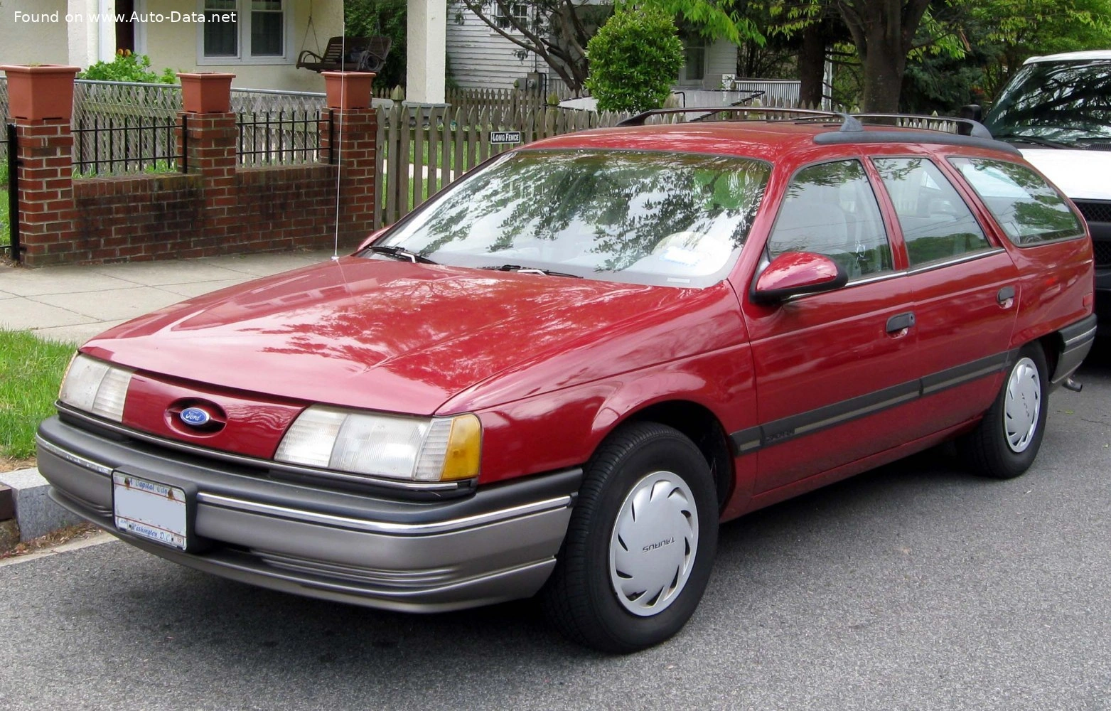 Ford Taurus Taurus I Station Wagon
