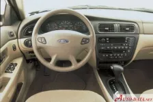 1995 Ford Taurus 3.0 V6 24V (200 bg) Automatic 7