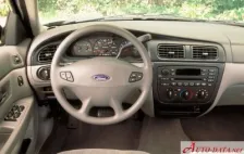 1995 Ford Taurus 3.0 V6 24V (203 bg) Automatic 5