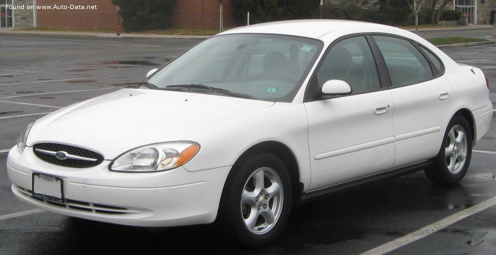 2000 Ford Taurus 3.0 V6 (155 bg) Automatic