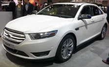 2013 Ford Taurus SHO 3.5 V6 (365 bg) AWD Automatic 4