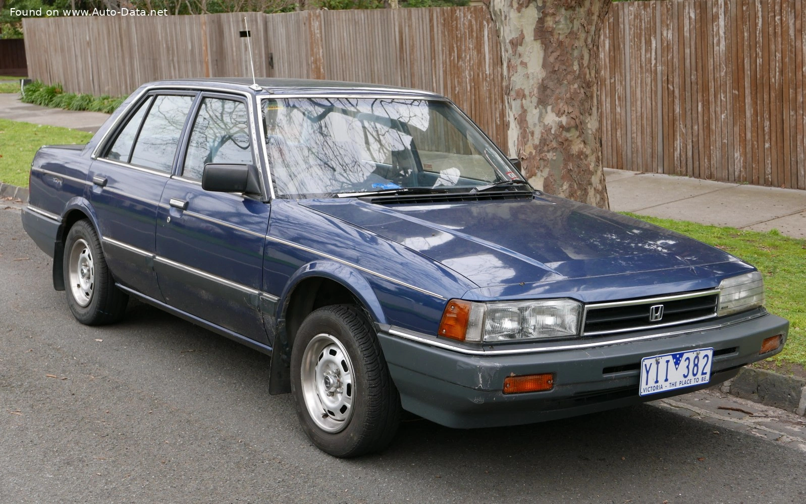 Honda Accord Accord II (AC,AD facelift 1983)