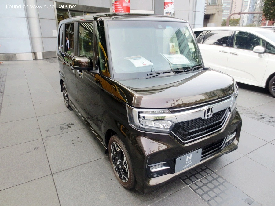 2017 Honda N-Box 0.7i (58 bg) CVT