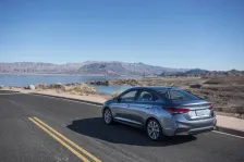 2017 Hyundai Accent 1.6 Smartstream (120 bg) IVT 4