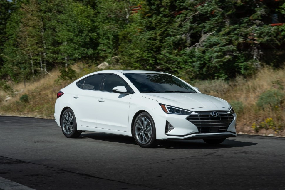 2018 Hyundai Elantra 2.0 (147 bg)