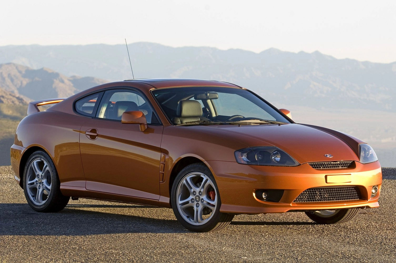 Hyundai Tiburon Tiburon II (GK, facelift 2004)