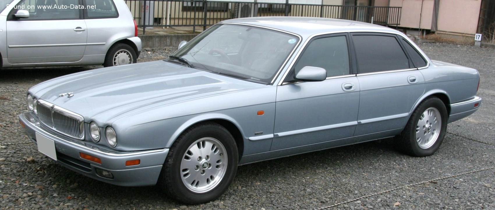 Jaguar XJ XJ (X300)