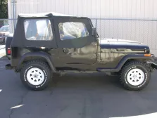 1987 Jeep Wrangler 4.0 i (184 bg) Automatic 3