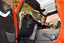 Jeep Sahara 3.8i V6 (202 bg) 4x4 Automatic (2006)