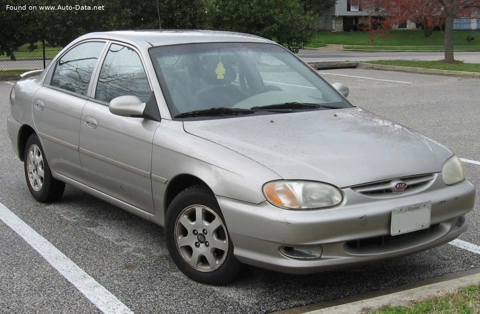 1998 Kia Sephia 1.5 i (80 bg)