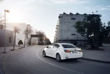 2015 Lexus GS 300h (223 bg) Hybrid e-CVT 8