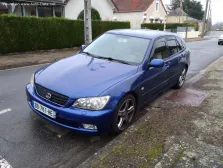 Lexus 200 (155 bg) (2001)