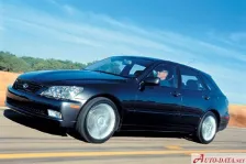 2001 Lexus IS 300 (214 bg) 6