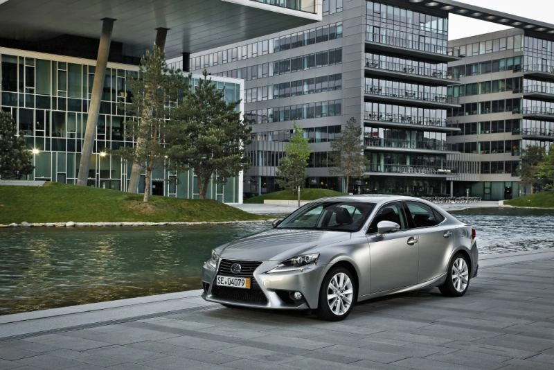 2013 Lexus IS 200t (245 bg) Direct Shift