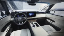 2023 Lexus LM 350h (250 bg) Hybrid e-CVT 7 Seat 7