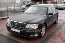 1997 Lexus LS 400 V8 (294 bg) Automatic 4
