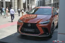 2021 Lexus NX 450h+ (309 bg) Plug-in Hybrid e-Four e-CVT 5